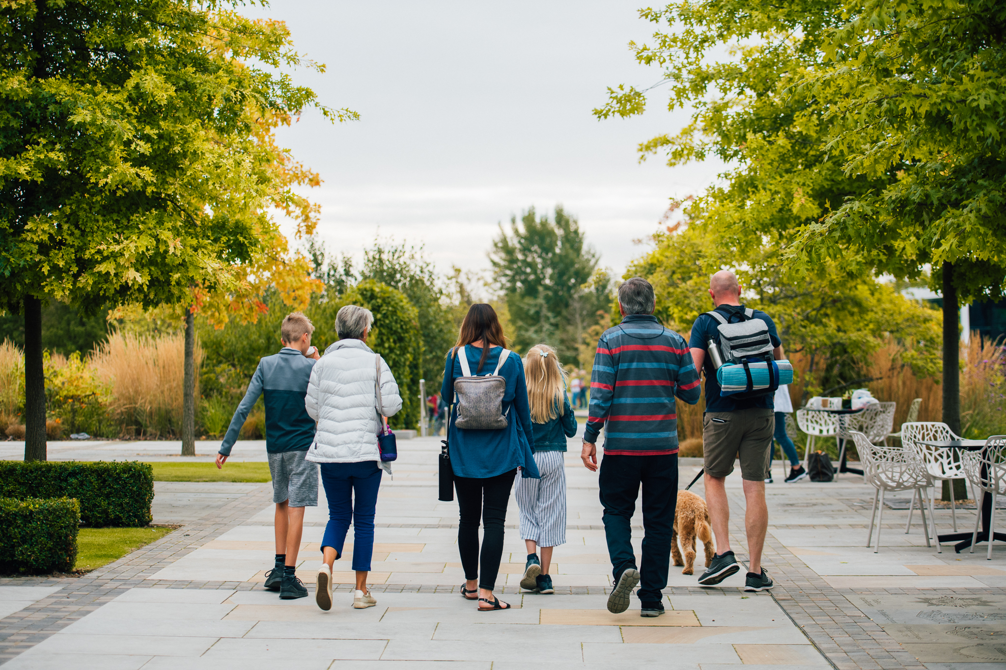 Family walking in Heroes Square